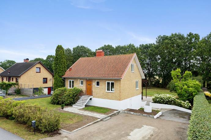 5 rum villa på Möllevägen 18 Mjällby, Sölvesborgs kommun - bild 1