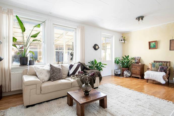 5 rum villa på Mäsenvägen 39 Hagaberg, Västerås kommun - bild 3