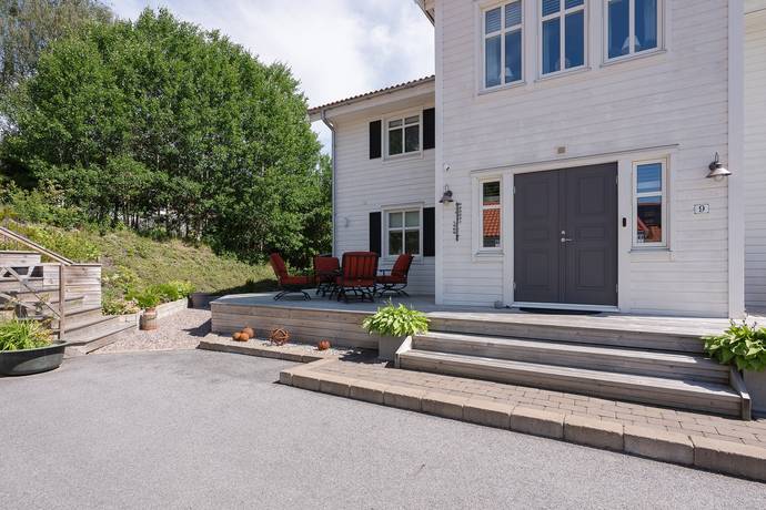 9 rum villa på Tryffelvägen 9 Skånsta, Österåkers kommun - bild 1