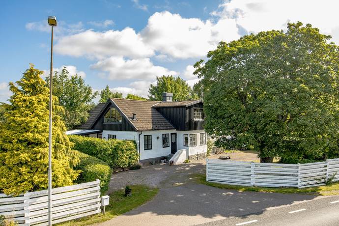 6 rum villa på Slättarödsvägen 321 Slättaröd, Båstads kommun - bild 1