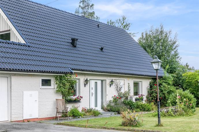 7 rum villa på Terrängvägen 42 Västra Jakobsberg, Järfälla kommun - bild 1