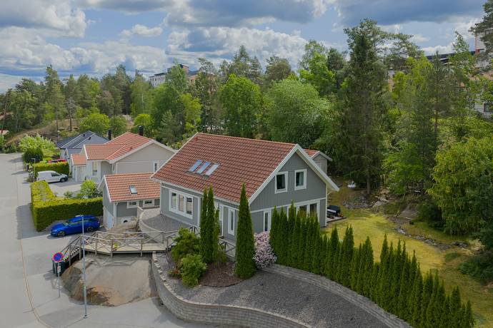 6 rum villa på Atlestigen 15 Snättringe, Huddinge kommun - bild 1