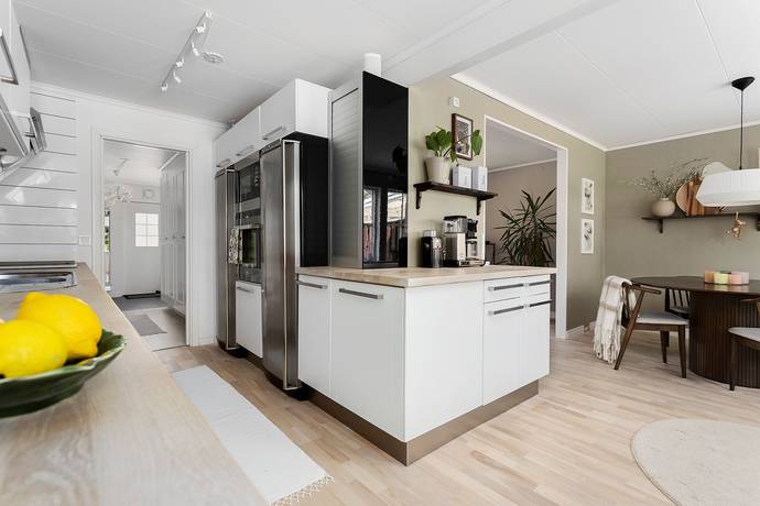 6 rum radhus på Blomstervägen 24 Hanemåla / Fredrikslund, Nybro kommun - bild 3