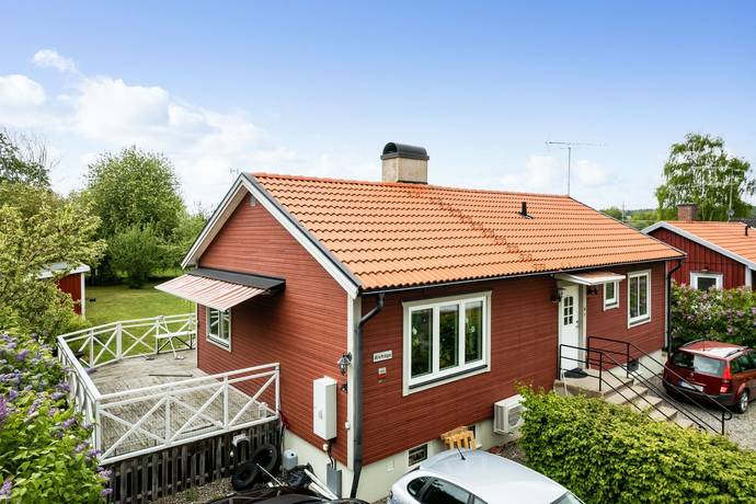 5 rum villa på Granhällsvägen 5 Malmby, Strängnäs kommun - bild 2