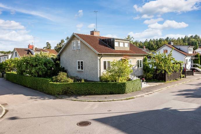 7 rum villa på Skogsfridsgatan 16 Valla, Linköpings kommun - bild 1