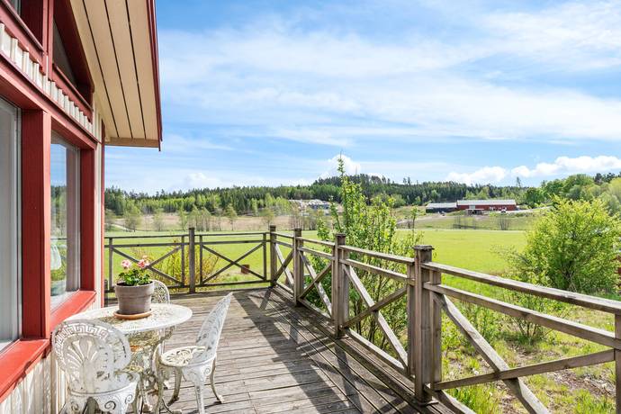 4 rum Gård utan jordbruk på Lekvall 241 Lilla Edet Lilla Edets kommun - bild 2