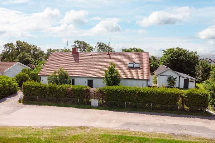5 rum villa på Långrevsvägen 4 Stafsinge Strand, Falkenbergs kommun - bild 1