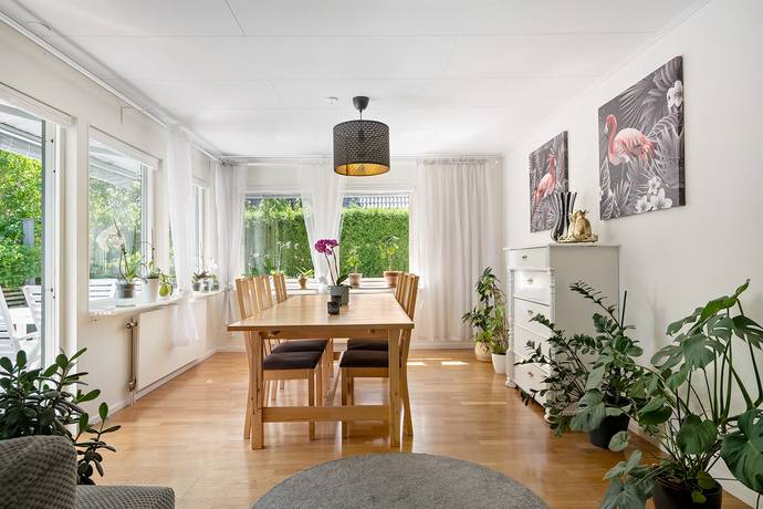 5 rum Villa på Tjädervägen 4B Sjöberg Sollentuna kommun - bild 6