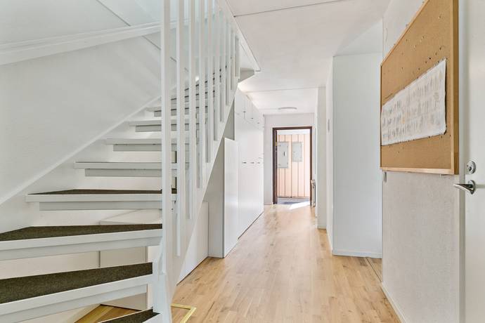 3 rum radhus på Körsångarvägen 87 Skogås, Huddinge kommun - bild 5