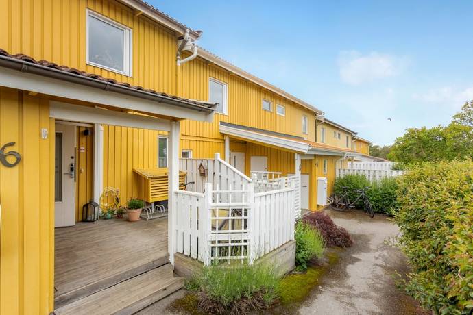 4 rum radhus på Albert Landbergs gränd 6 Hässelby Södra Villastad, Stockholms kommun - bild 2