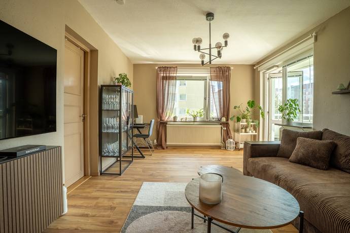 2 rum lägenhet på Stenkvistavägen 3 Söder, Eskilstuna kommun - bild 4