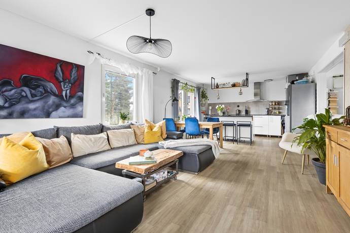 Kornettstigen 1, Kungsängen, Upplands-Bro kommun