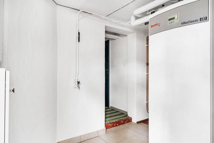 9 rum Villa på Glottervägen 17B-C Åby Norrköpings kommun - bild 27