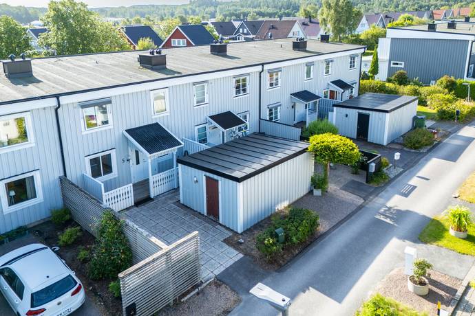 4 rum radhus på Jutegränd 5 Herrestad, Uddevalla kommun - bild 1