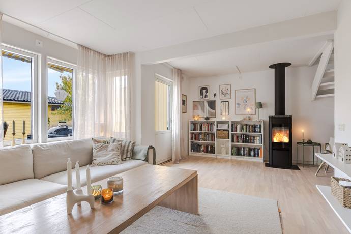 Stenvägen 83A, Slottsbrinken, Strängnäs kommun
