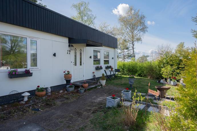4 rum kedjehus på Lingonstigen 12 Salem, Salems kommun - bild 3