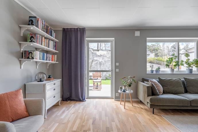 5 rum Par-/kedje-/radhus på Torpängsgatan 1B Ängby Knivsta kommun - bild 7