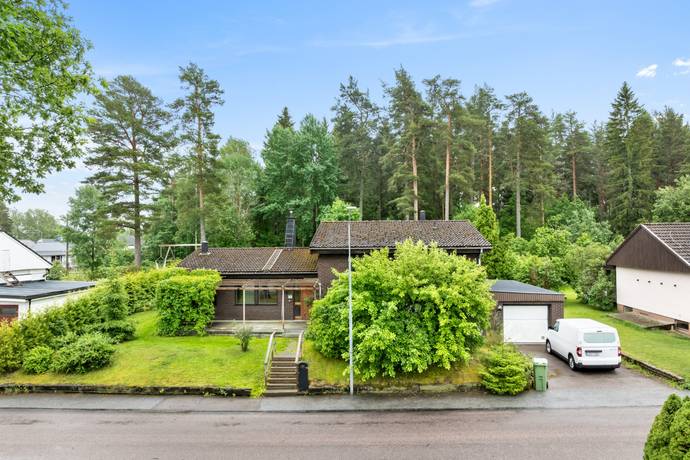 6 rum villa på Parkvägen 7 Harbo, Heby kommun - bild 1