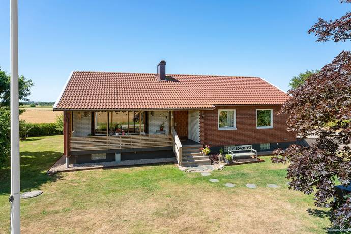 Österbuavägen 9, Bua, Varbergs kommun