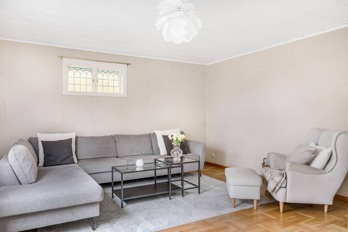 9 rum Villa på Glottervägen 17B-C Åby Norrköpings kommun - bild 7