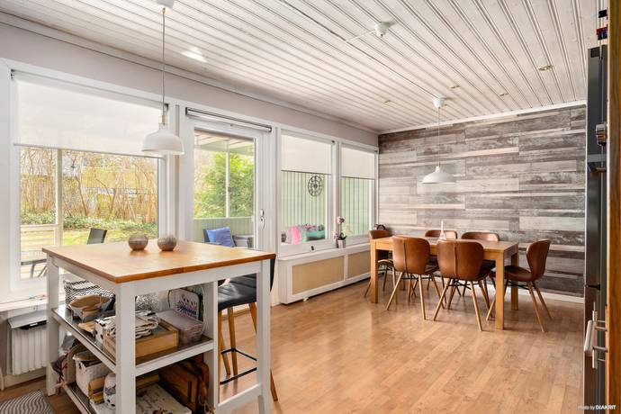 112 m² Radhus på Morgonvägen 179 Botkyrka kommun - bild 8