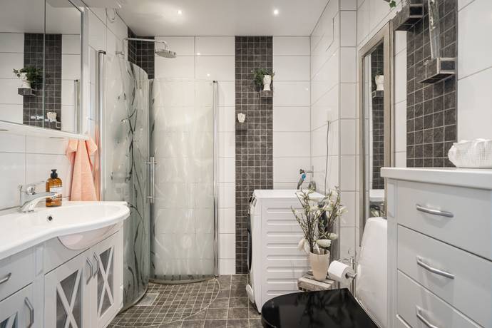 3 rum lägenhet på Åkerbyvägen 216 Täby Centrum, Täby kommun - bild 3