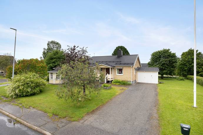 5 rum villa på Ekgatan 13 Sörböle, Skellefteå kommun - bild 1