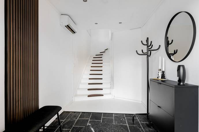 8 rum Villa på Albertsvägen 73B Trollhättan Trollhättans kommun - bild 25