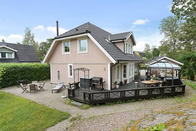 5 rum Villa på Ulvsjöstigen 4 Älta - Kolarängen Nacka kommun - bild 2