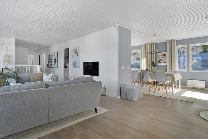 5 rum Villa på Stortorpsvägen 30A Stortorp/Trångsund Huddinge kommun - bild 13