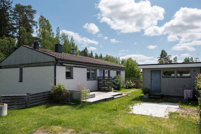 5 rum villa på Granvägen 21 Sätra Brunn, Sala kommun - bild 1