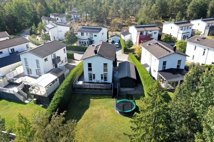 4 rum Villa på Gulsparvsvägen 20 Nyby Vallentuna kommun - bild 34
