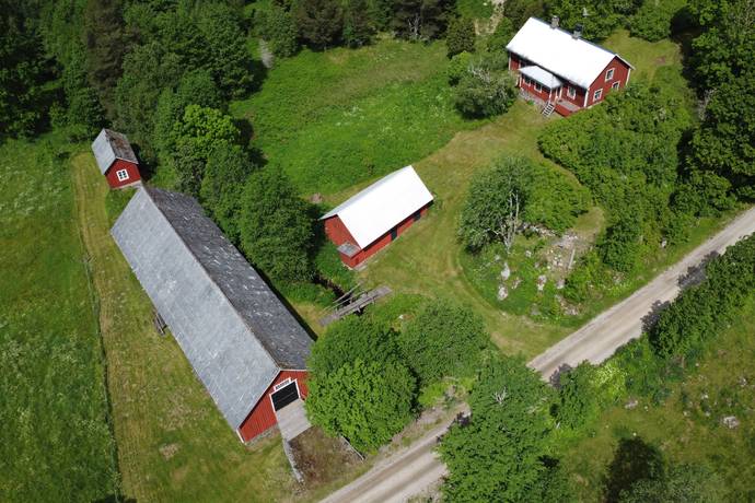 4 rum Gård/skog på Simonsryd 5 Vetlanda kommun - bild 2