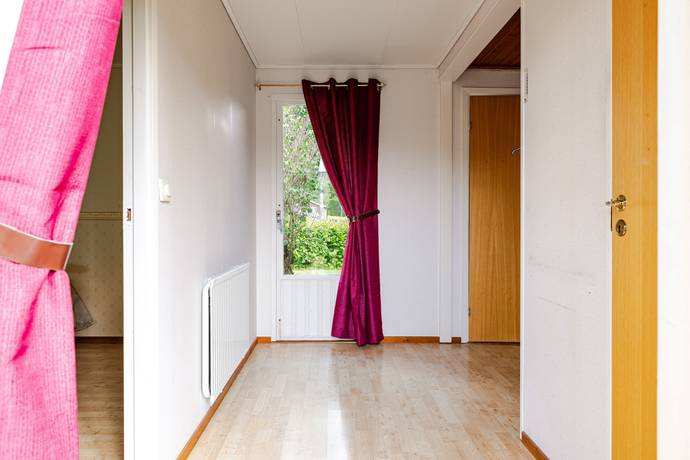 4 rum vinterbonat fritidshus på Lagerbielkes väg 8 Hjälmsätter, Katrineholms kommun - bild 5