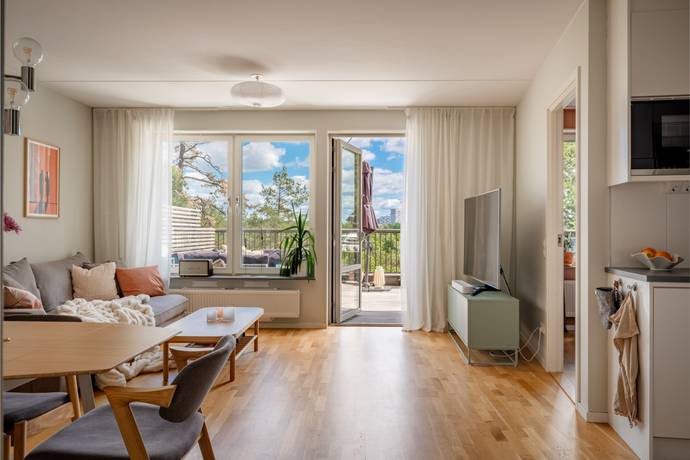 2 rum lägenhet på Kamrerarvägen 38 Hägerstensåsen, Stockholms kommun - bild 2