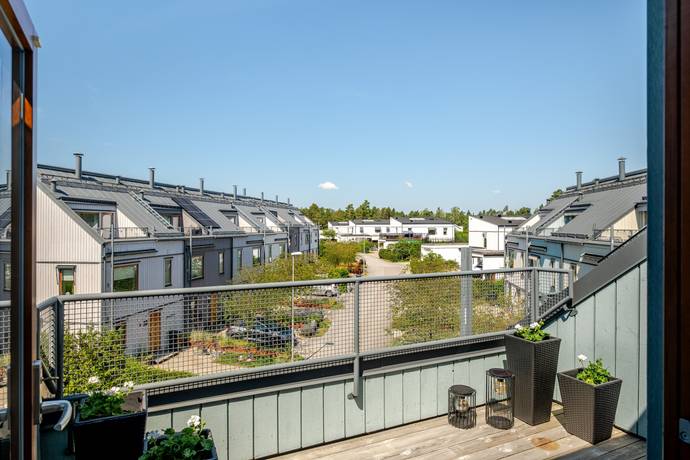 6 rum Radhus på Blomsterslingan 31 Mörtnäs Värmdö kommun - bild 26