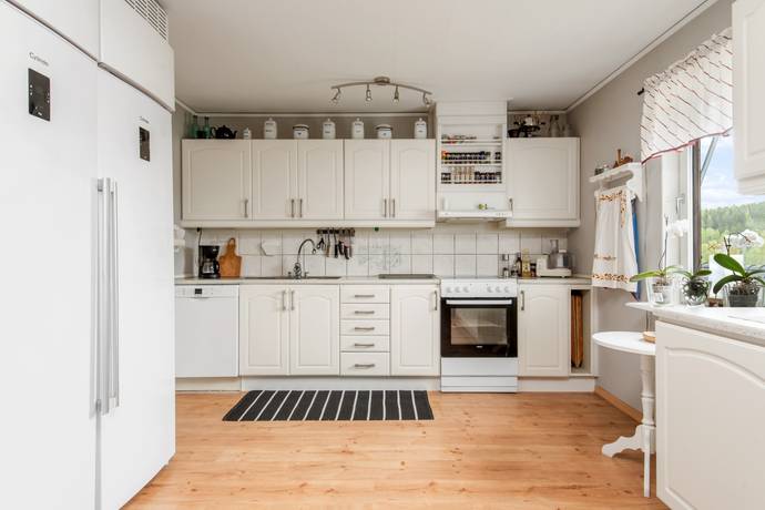 7 rum Villa på Hästskovägen 43 Vävland Timrå kommun - bild 11