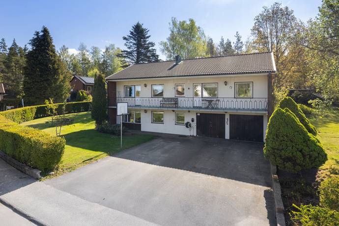 7 rum villa på Slåttervägen 84 Fårdala, Tyresö kommun - bild 1
