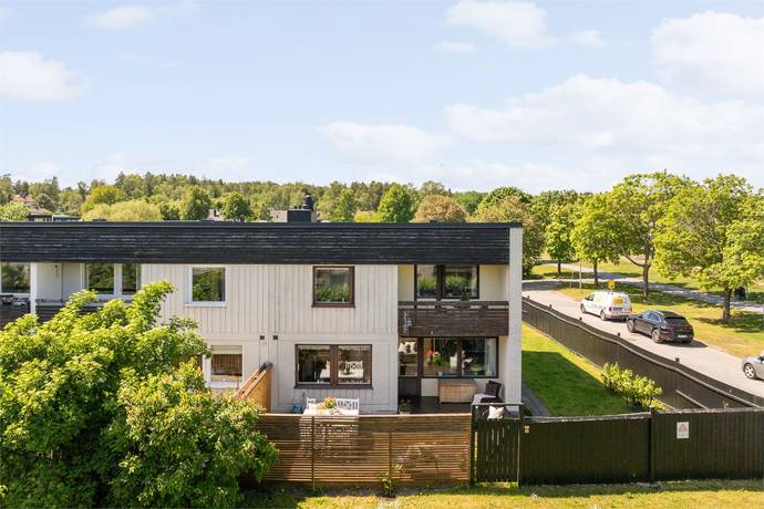 5 rum Radhus på Cedervägen 39 Enebyberg Danderyds kommun - bild 7