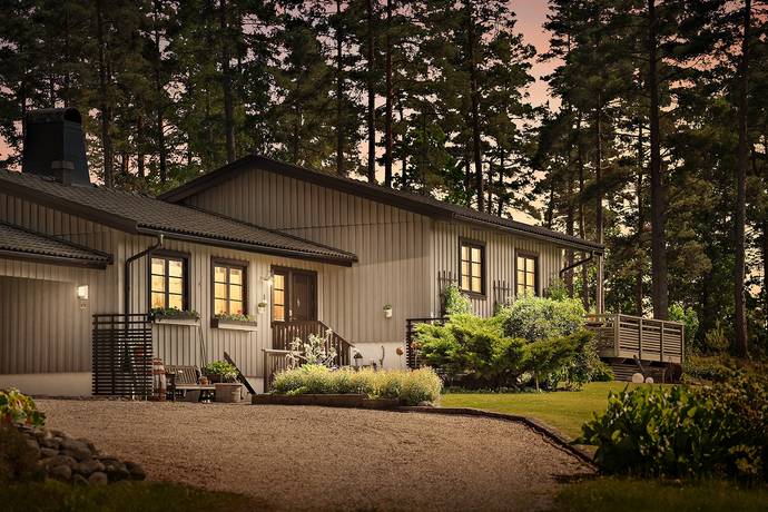 5 rum villa på Kvinnestad Tormundgärde 8 Östra Vårgårda, Vårgårda kommun - bild 2