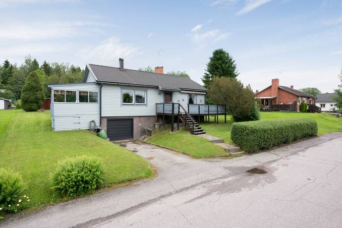 4 rum villa på Backavägen 30 Jäderfors, Sandvikens kommun - bild 1