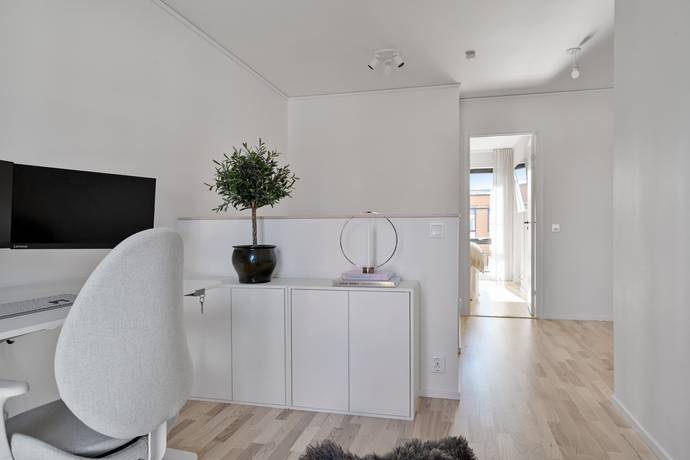 5 rum Radhus på Bagarstugans väg 49 Steninge Slottsby Sigtuna kommun - bild 17