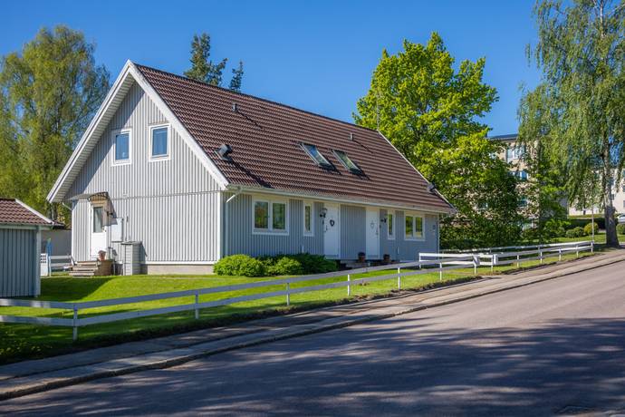 Orrby, Grums kommun