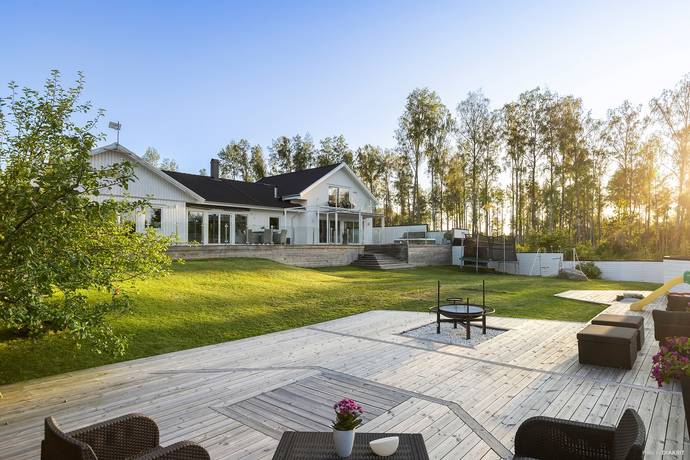 9 rum villa på Evavägen 20 Hjälmarbaden, Örebro kommun - bild 5