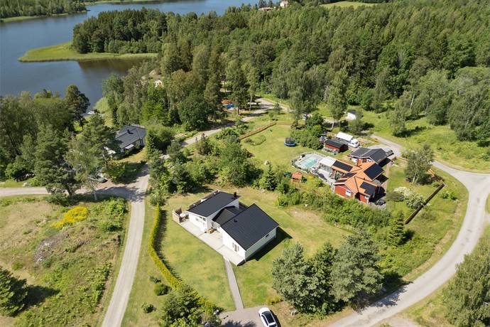 4 rum villa på Norra Sundsvägen 68 Vagnhärad Sund, Trosa kommun - bild 1