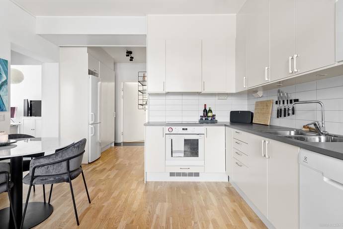 3 rum lägenhet på Hägerneholmsvägen 7b Hägerneholm, Arninge-Ullna, Täby, Täby kommun - bild 5