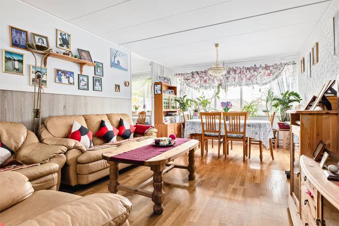 5 rum Villa på Enebyvägen 5 Sköldinge Katrineholms kommun - bild 24