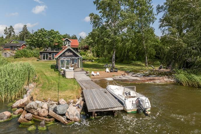 6 rum gård utan jordbruk på Tullnäsvägen 44 Norrtälje, Norrtälje kommun - bild 2