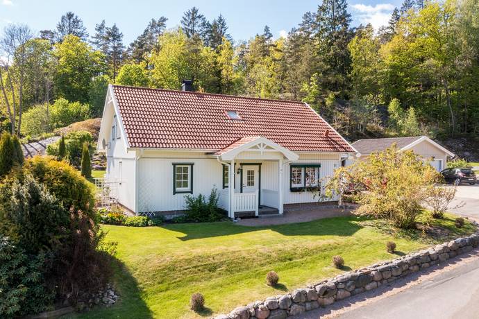 5 rum villa på Sandsoppsvägen 11 Uddevalla, Uddevalla kommun - bild 1