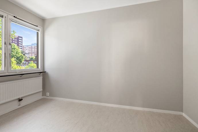 2 rum lägenhet på Helsingforsgatan 57 Akalla, Stockholms kommun - bild 2